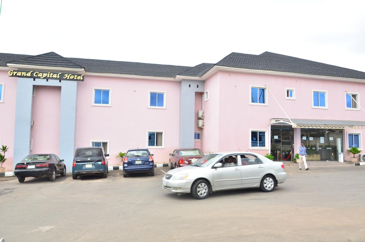 Grand Capital Hotel Akure Exteriör bild